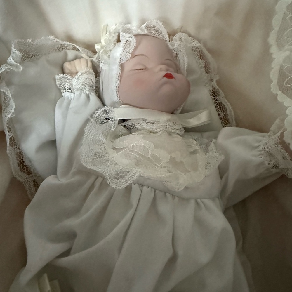 Crown - Musical Porcelain Doll